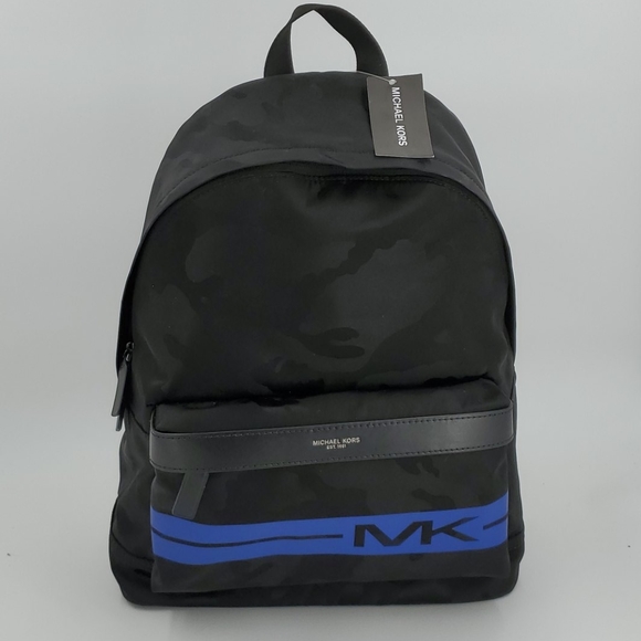 🆕️ MICHAEL KORS Camouflage Kent Backpack - Picture 3 of 6